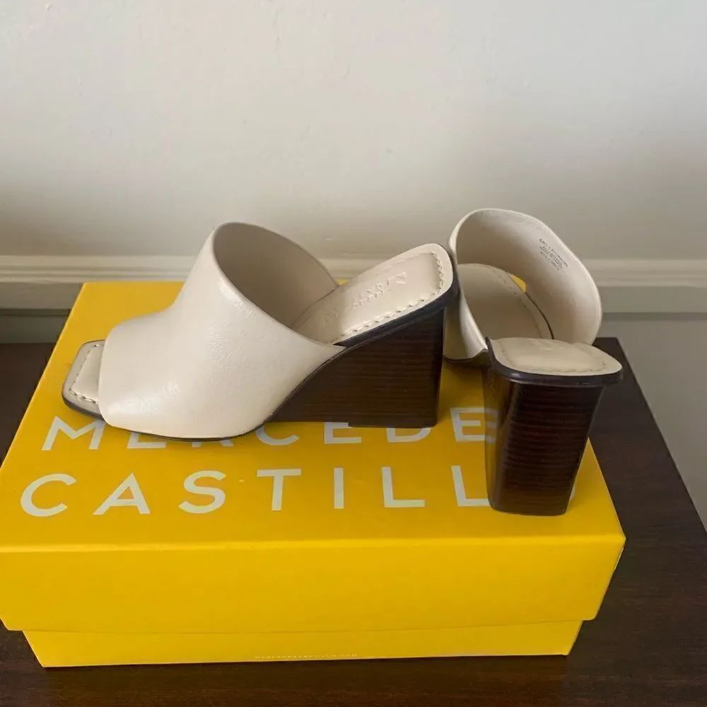 Mercedes Castillo Women’s Top Grain Leather Upper& Lining Wedge Ivory Sandal 6,5 — image 3 of 8